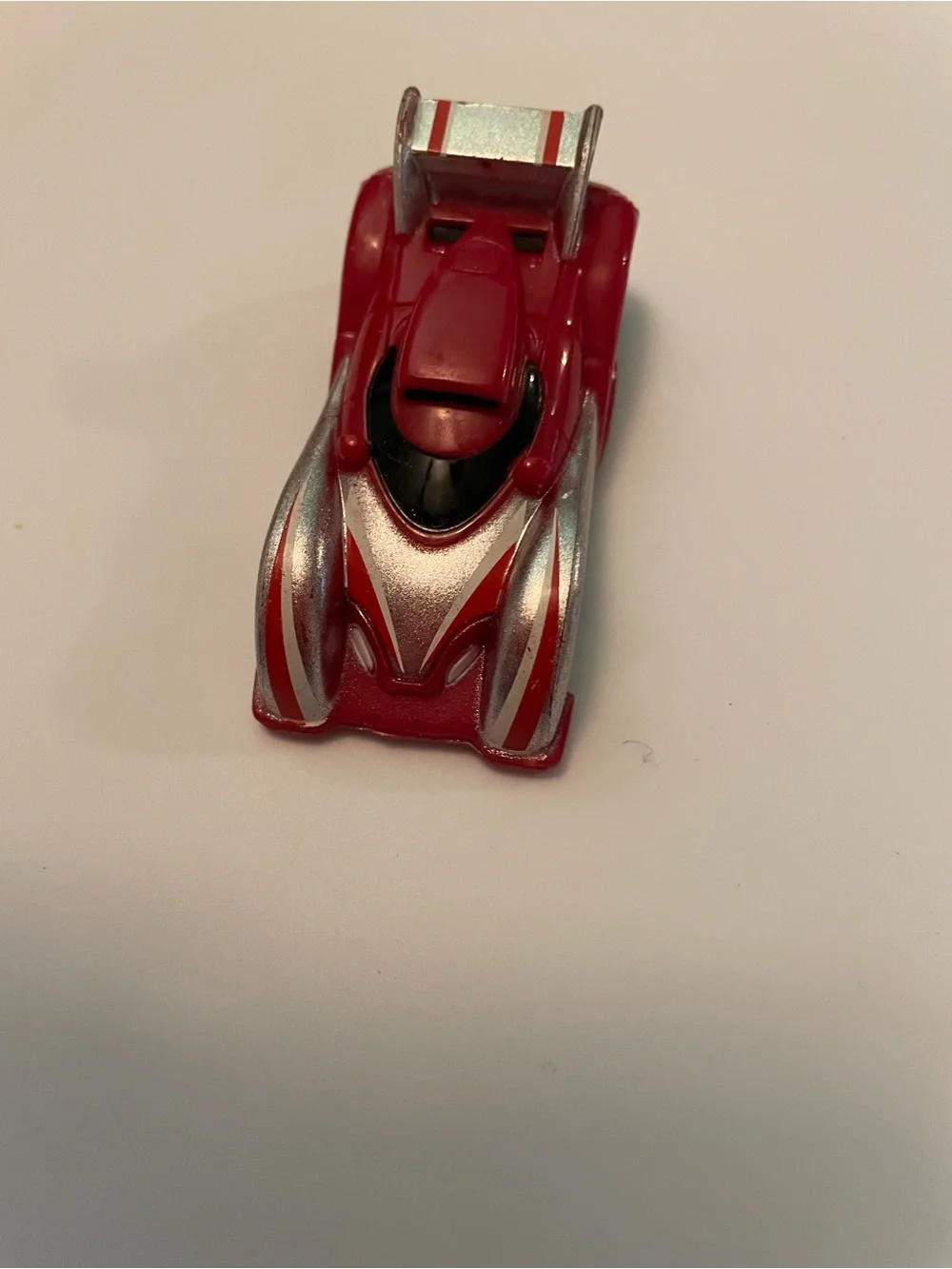 Maisto MCG-64 Diecast Race Car Red and Silver Plastic